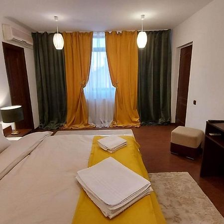 Hotel Ambiennt Bukareszt Zewnętrze zdjęcie